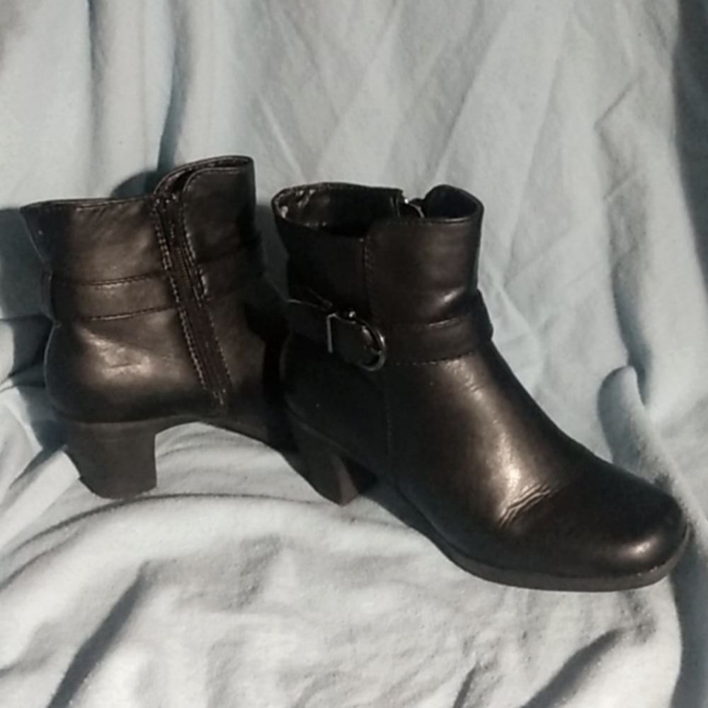Kohl's Croft & Barrow ankle boots